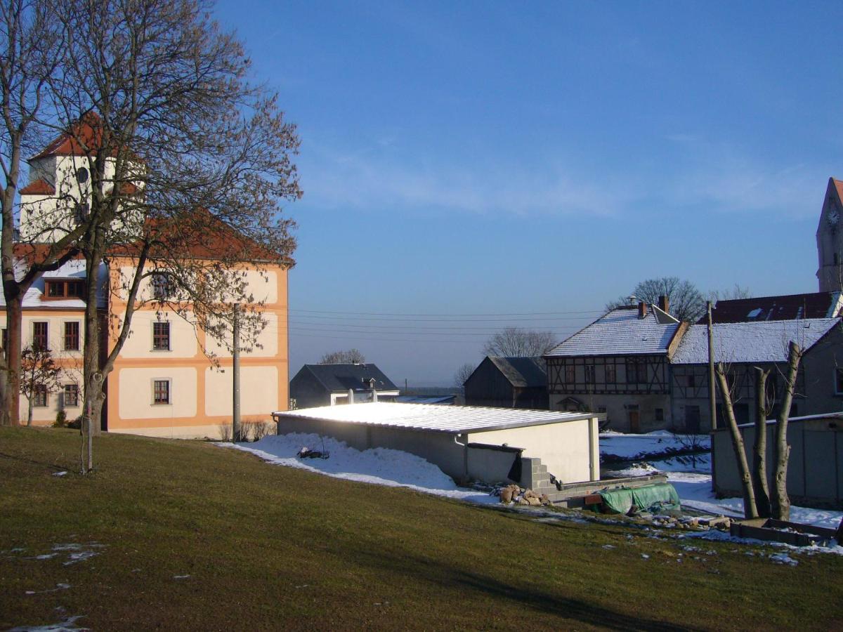 באד בראמבאך Hotel Garni Schloss Schoenberg מראה חיצוני תמונה