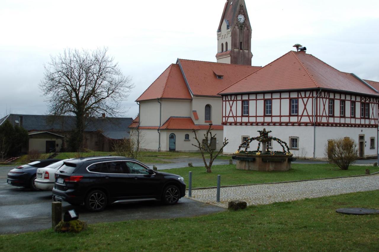 באד בראמבאך Hotel Garni Schloss Schoenberg מראה חיצוני תמונה